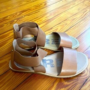 Sorel Ella sandals worn only once - like new!!